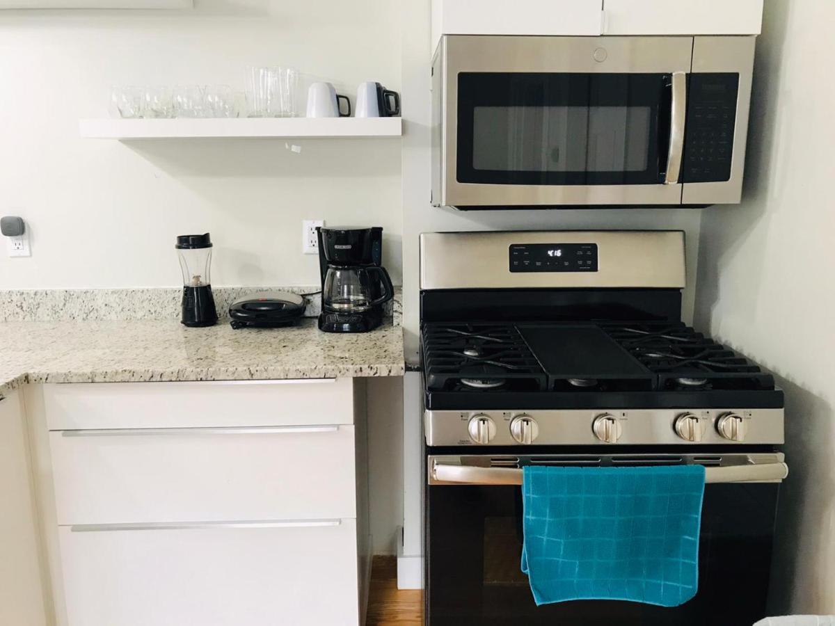 Renovated, 10 Min From The City Boston Exterior photo