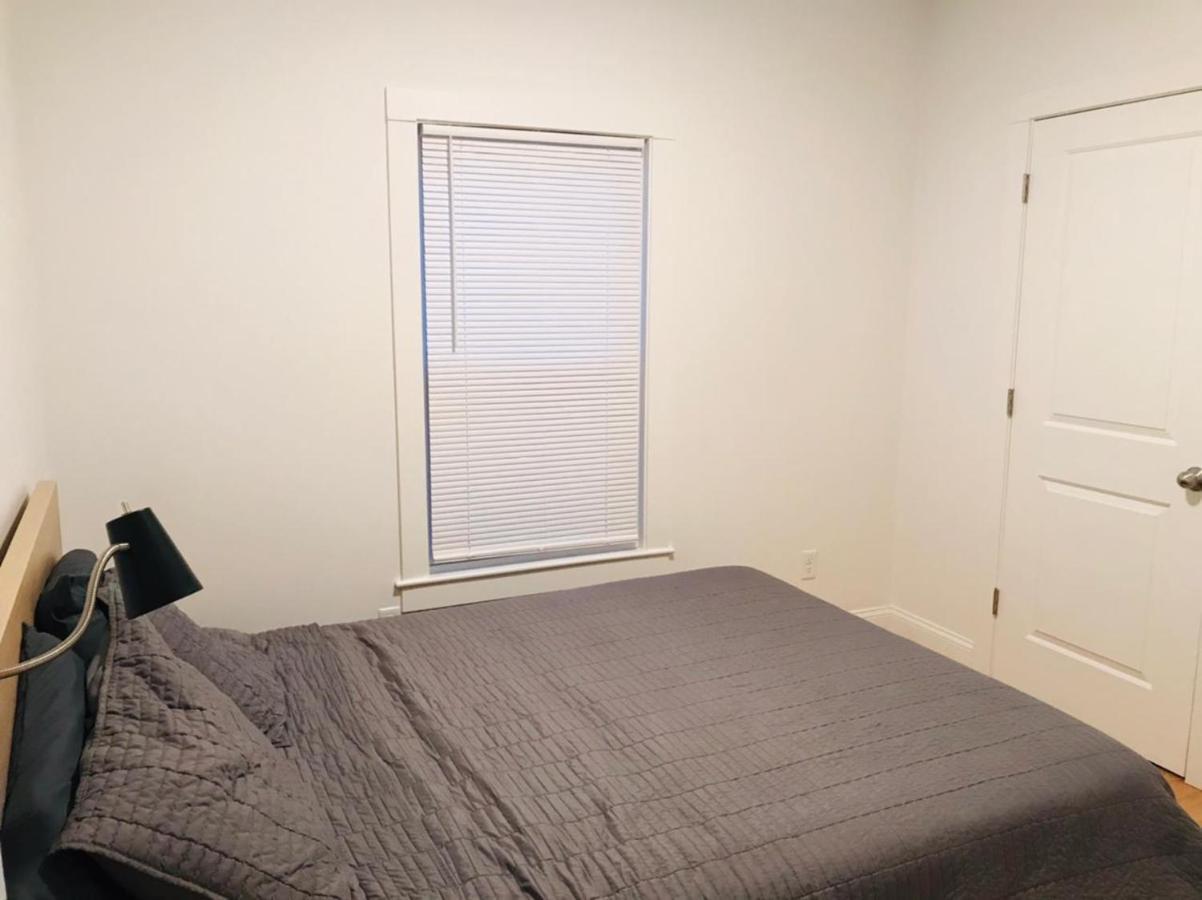 Renovated, 10 Min From The City Boston Exterior photo