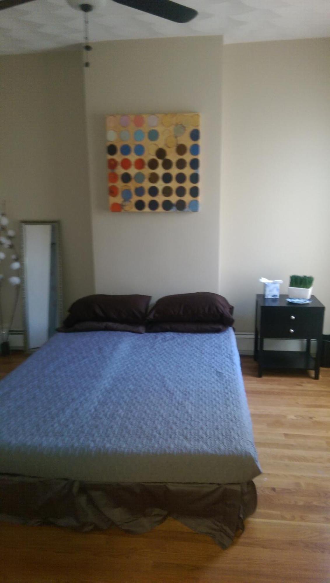 Renovated, 10 Min From The City Boston Room photo