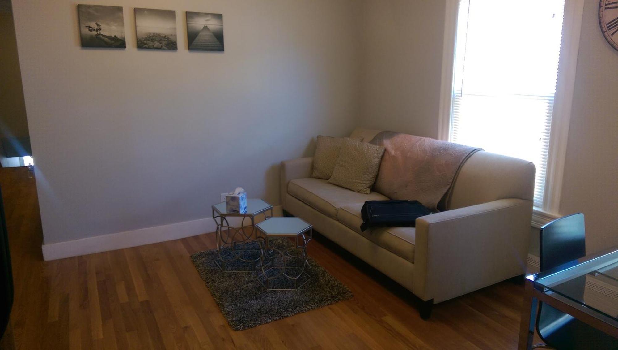 Renovated, 10 Min From The City Boston Room photo