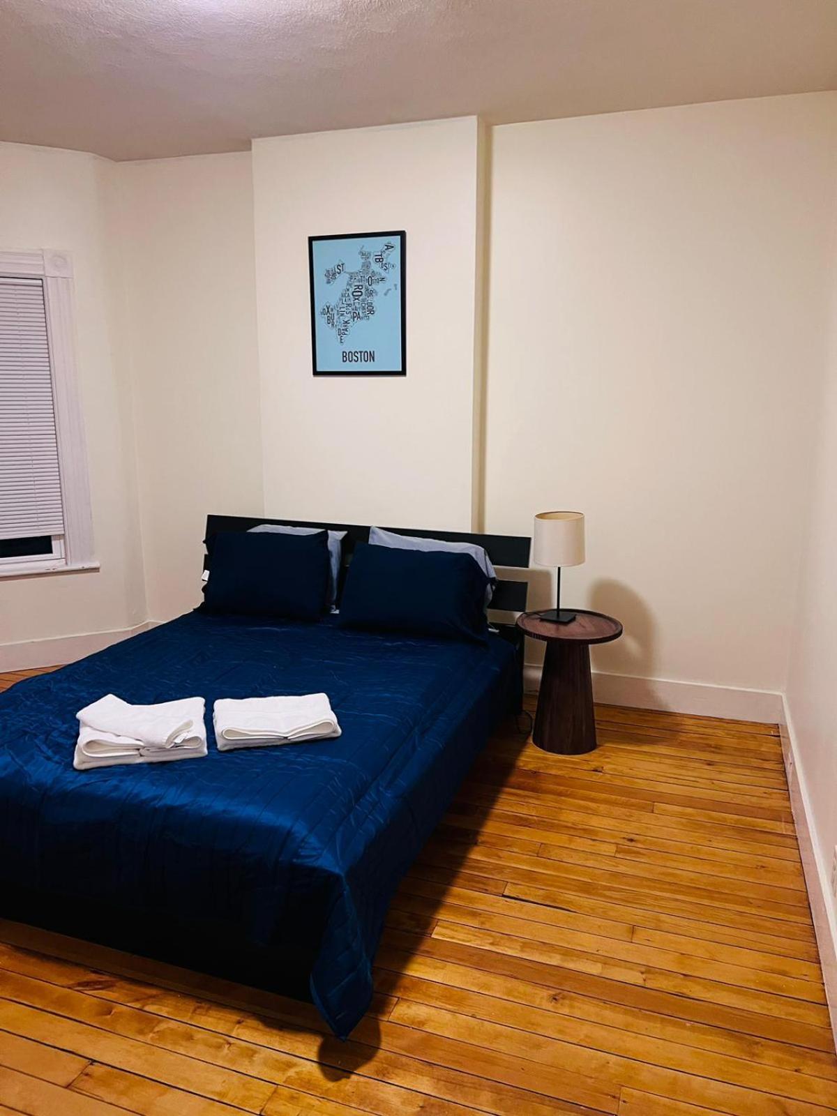 Renovated, 10 Min From The City Boston Exterior photo